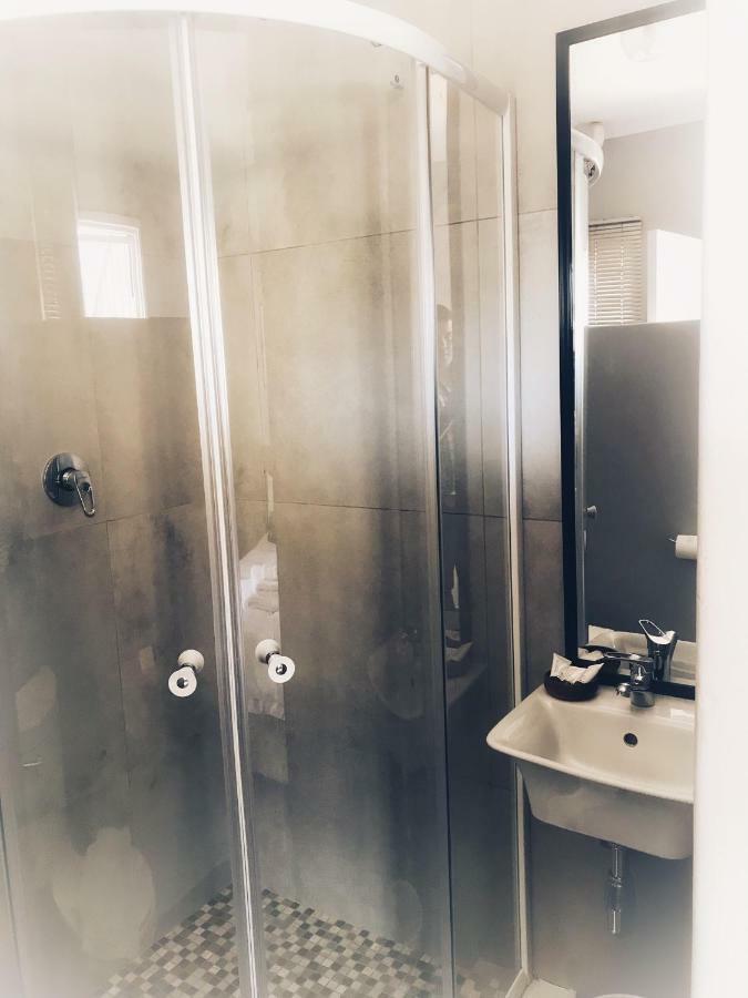 Rosedene Apartment Bloemfontein Bagian luar foto