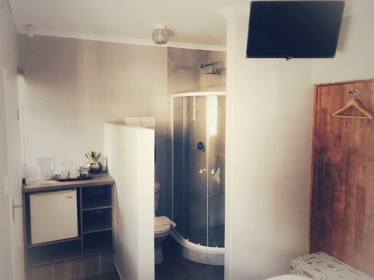 Rosedene Apartment Bloemfontein Bagian luar foto