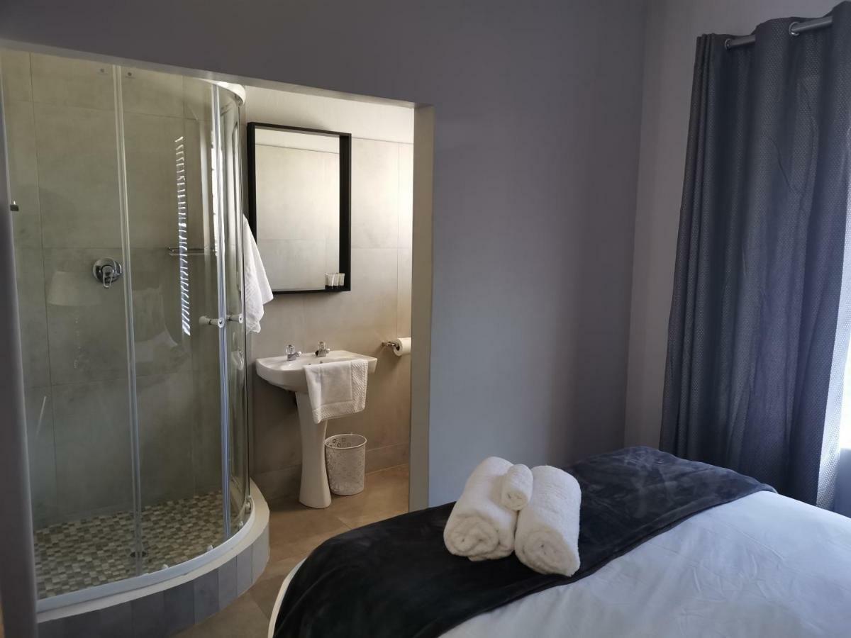 Rosedene Apartment Bloemfontein Bagian luar foto