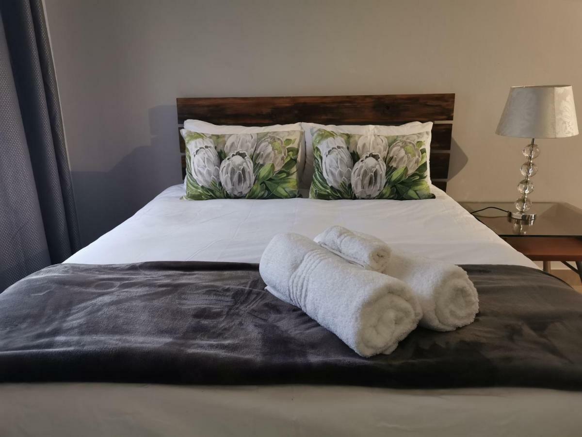 Rosedene Apartment Bloemfontein Bagian luar foto