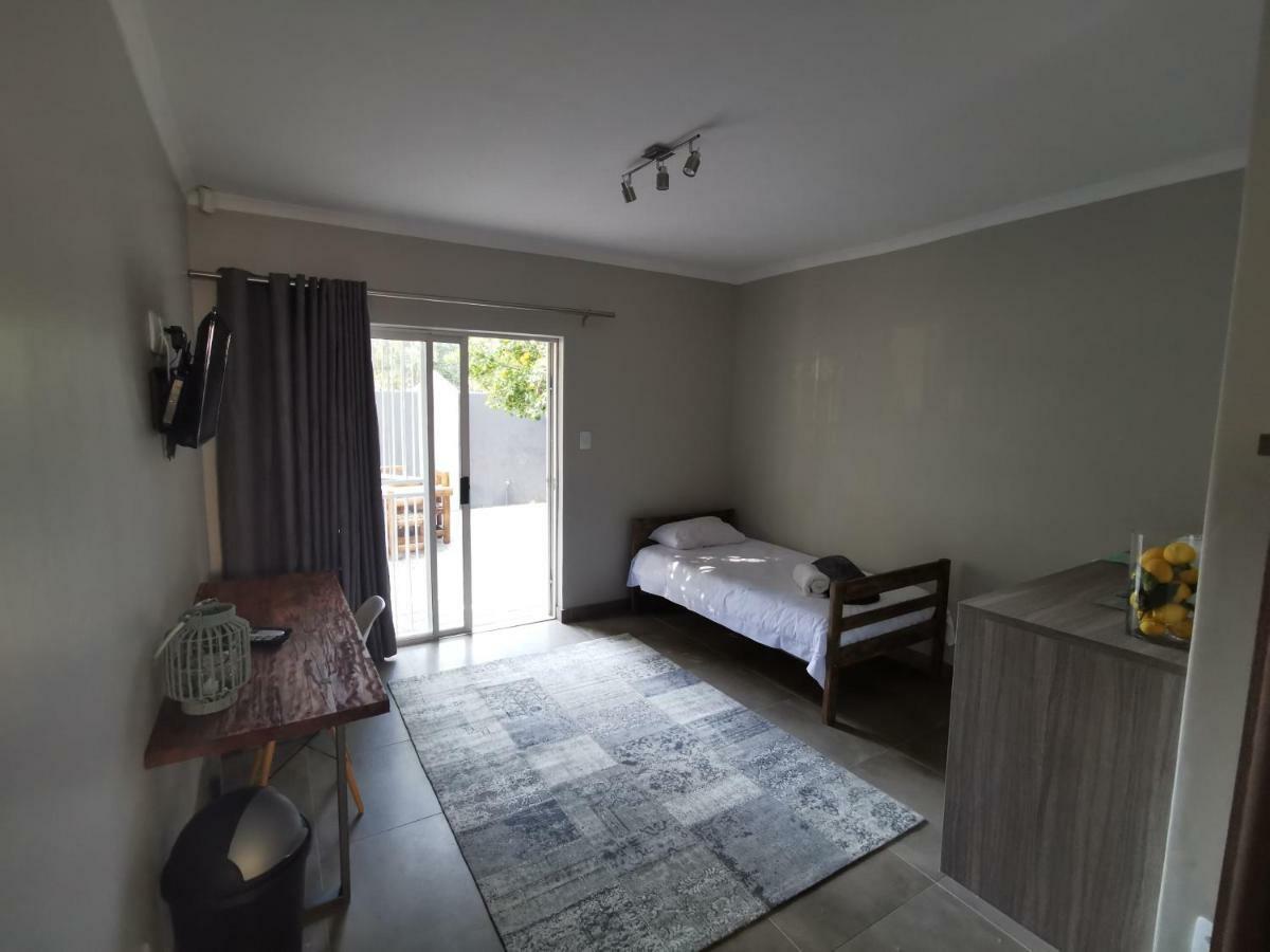 Rosedene Apartment Bloemfontein Bagian luar foto
