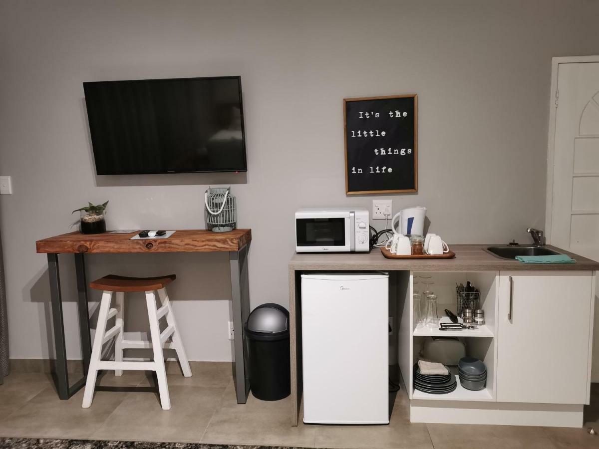 Rosedene Apartment Bloemfontein Bagian luar foto
